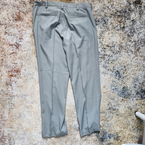 IZOD GOLF pants - Picture 7 of 8